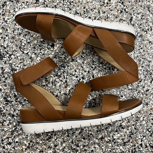 Nurture Comfort Ankle Strap Sandals - Picture 6 of 9